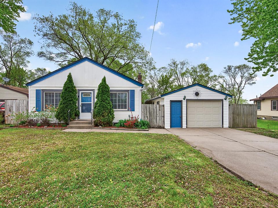 1st image of 759 9th Ave S