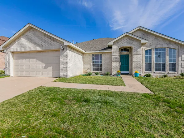 812 Passive Dr, Cedar Hill, TX 75104