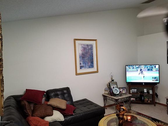 4th image of 8202 Dunbarton Ct