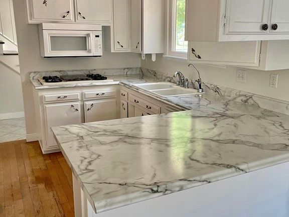 5th image of 16584 Oak Cir