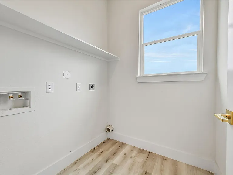 5906 Saint Augustine St #A — Photo 12