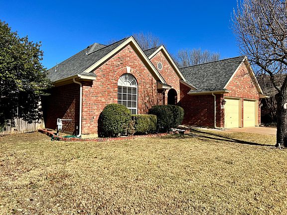 3rd image of 4702 Lincolnshire Dr