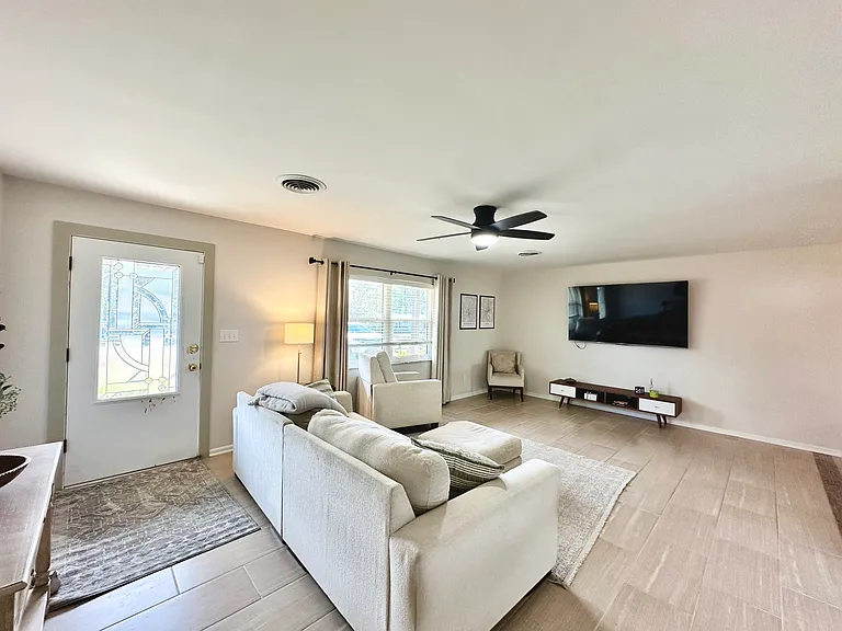 37137 Rutledge Dr — Photo 12