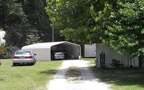 2nd image of 186 SW Kaman Dr