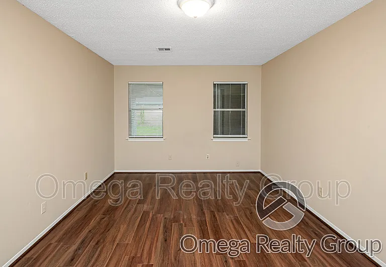 4078 Strathmore Dr — Photo 19