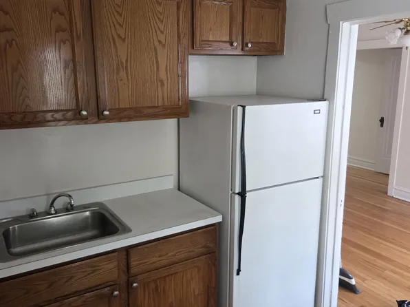 1174 S Oak Park Ave #2E, Oak Park, IL 60304