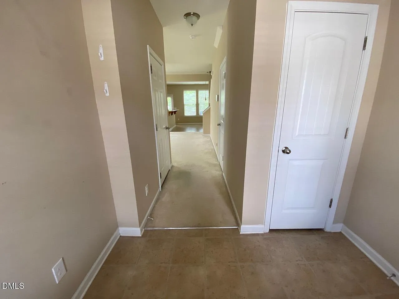 3 bed, 2.0 bath, 1641 sqft, $1,800 — Photo 4