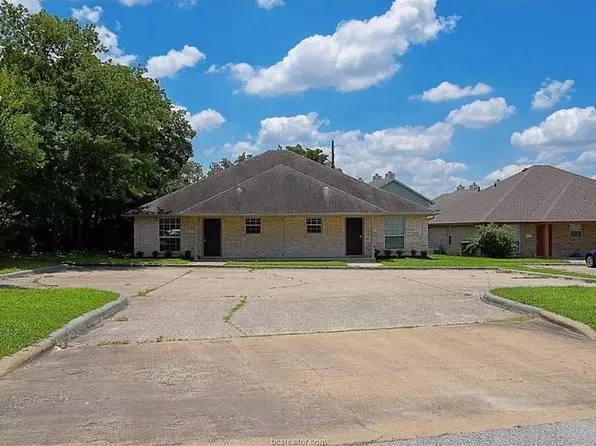 1205 Webhollow Cir #A, Bryan, TX 77801