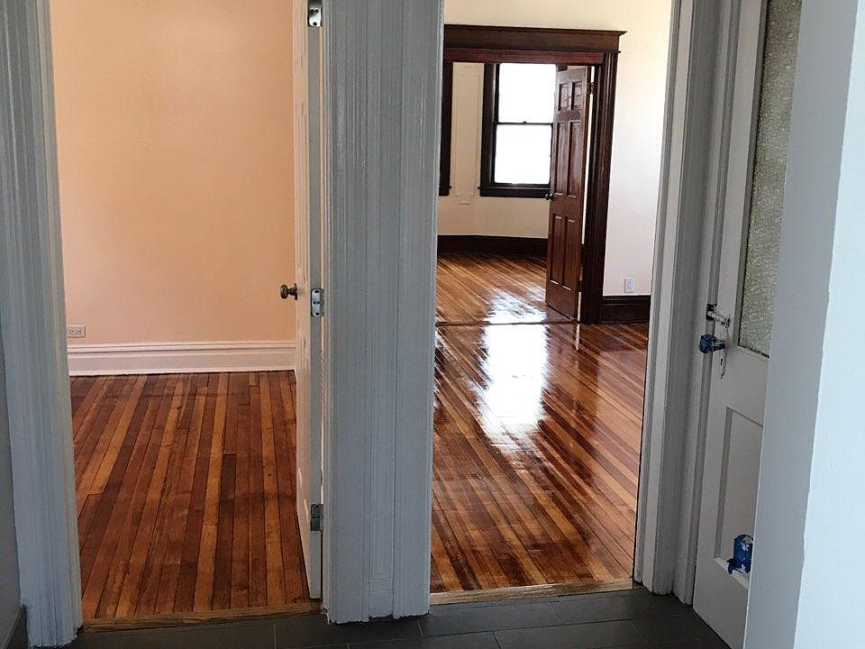 2nd image of 103 Elm St #2