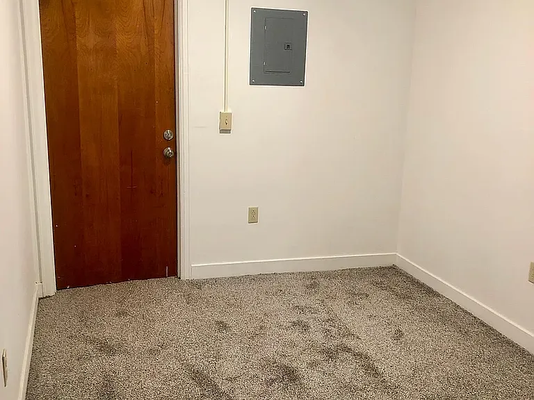 14 Clarke St #3 — Photo 18