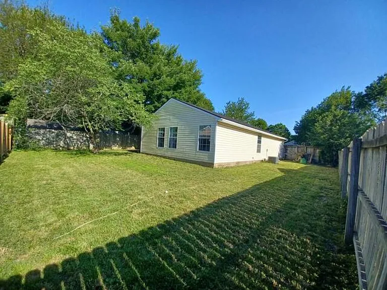 438 E Mimosa Ln — Photo 21