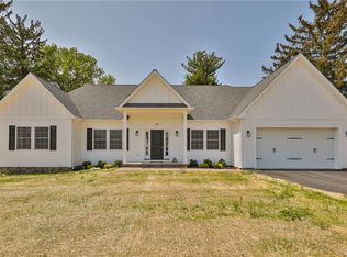 432 Freedom Ct, Easton, PA 18040