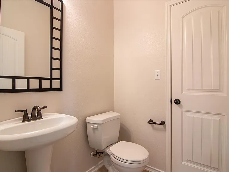 12104 Broten St — Photo 16