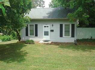 1596 12th Street Dr NW, Hickory, NC 28601