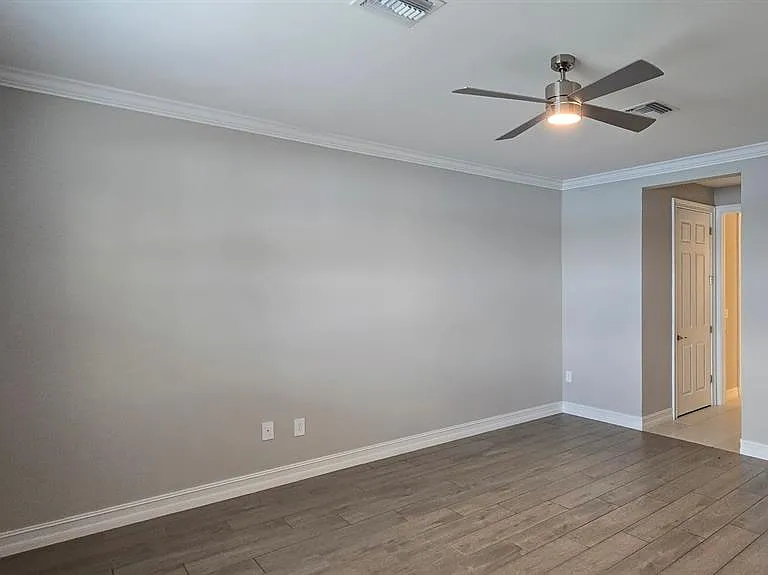 233 Vinadio Blvd — Photo 28