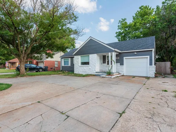 2903 E Lincoln St, Wichita, KS 67211