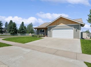 551 Evening Star Ln, Columbia Falls, MT 59912
