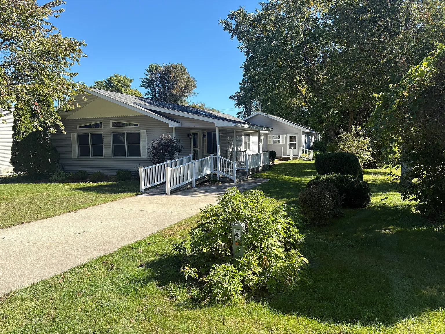3 bed, 1500 sqft, $2,500 — Photo 2