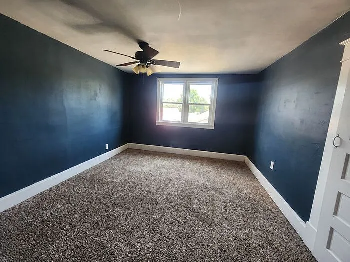 2639 Fenwood Ave — Photo 6