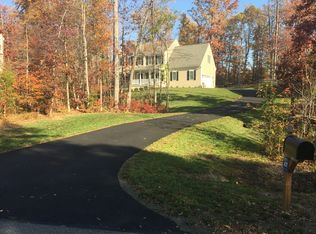 11007 Howitzer Dr, Fredericksburg, VA