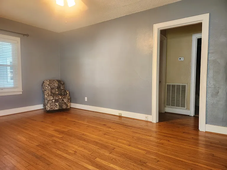 5344 Greenbriar Rd — Photo 4