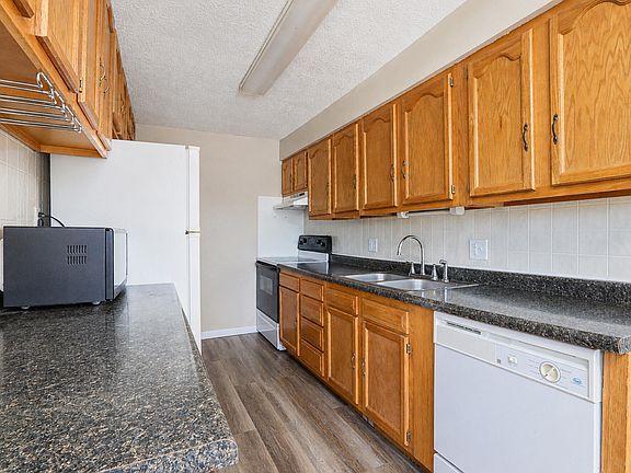 3rd image of 1143 Rittenhouse St