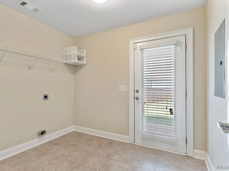 1005 Allison Dr — Photo 38