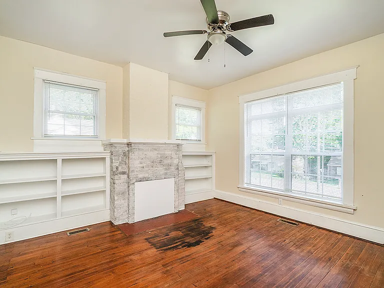 1219 Grace Ave #2 — Photo 7