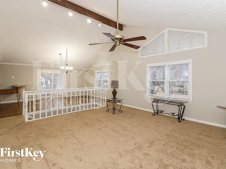 815 Old Spring Way — Photo 4