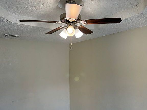 5th image of 1013 Seville Ave