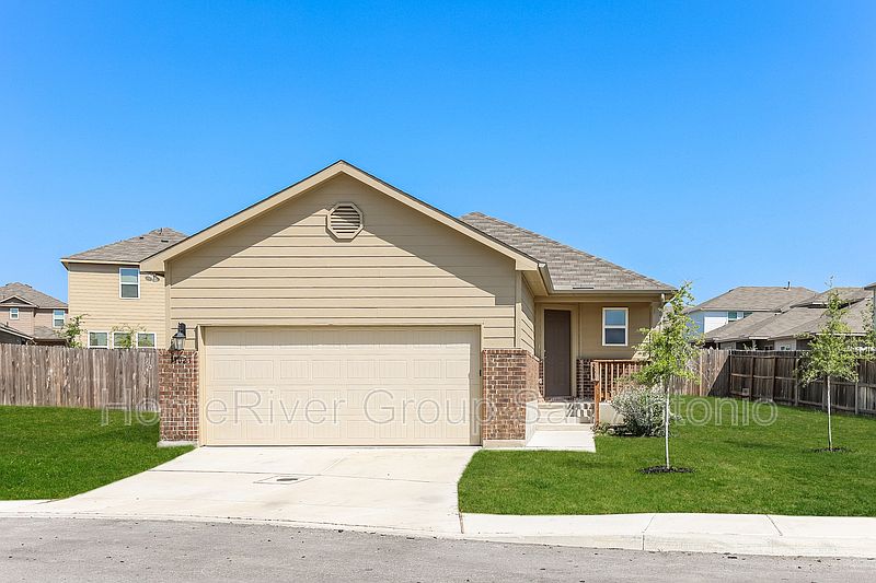 1st image of 13023 Linberry Ln