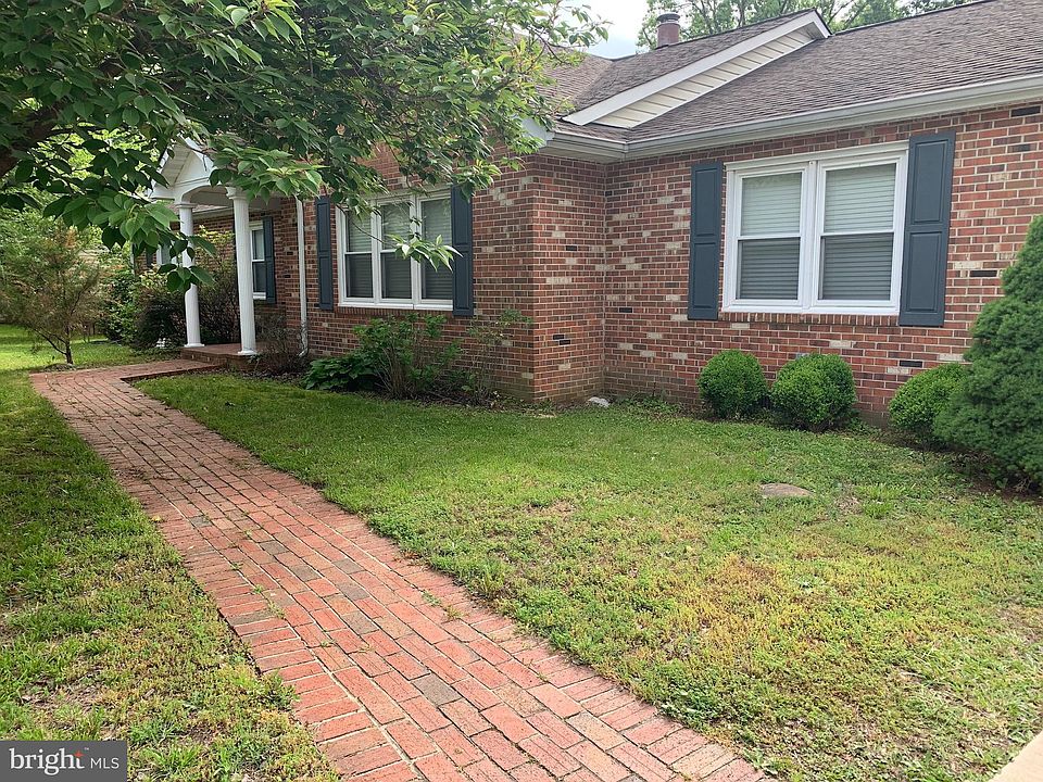 2nd image of 10713 Holleybrooke Dr