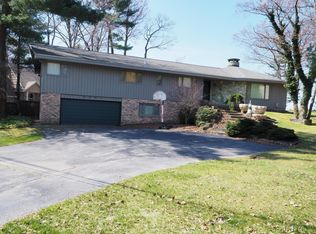 3891 Norton Hills Rd, Norton Shores, MI 49441