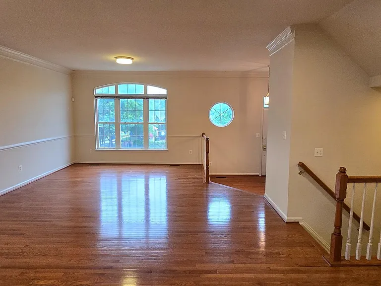 22614 Welborne Manor Sq — Photo 15