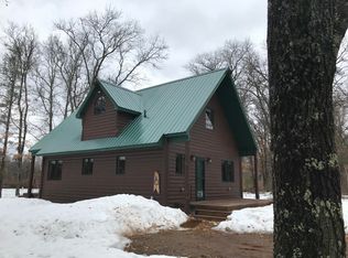 13604 Merlin Ln, Crivitz, WI 54114