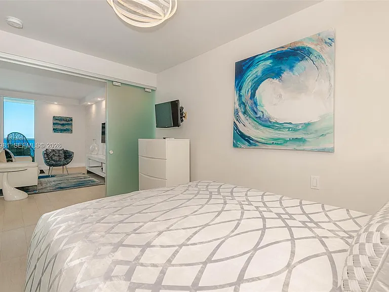2301 Collins Ave #941 — Photo 16