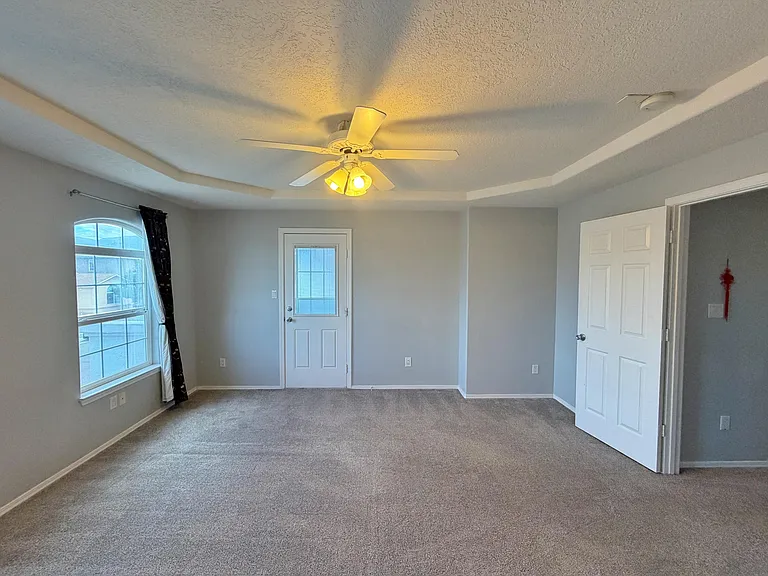 7300 Tricia Rd NE — Photo 40