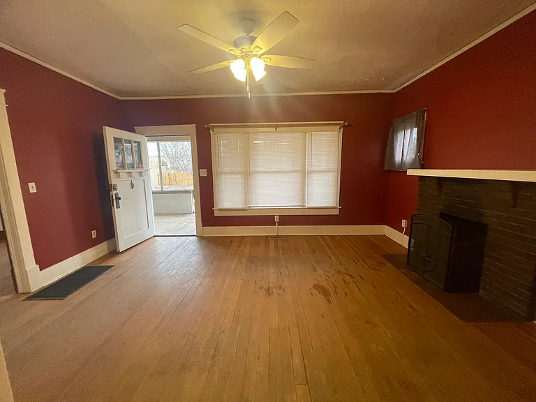 123 Maple St SE — Photo 3