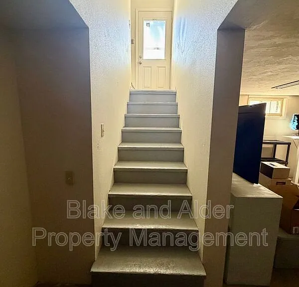 2727 NE 65th Ave — Photo 25