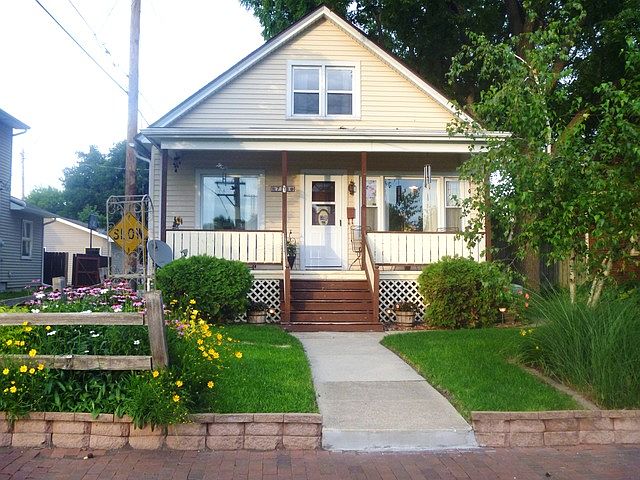 1st image of 728 Laharpe St