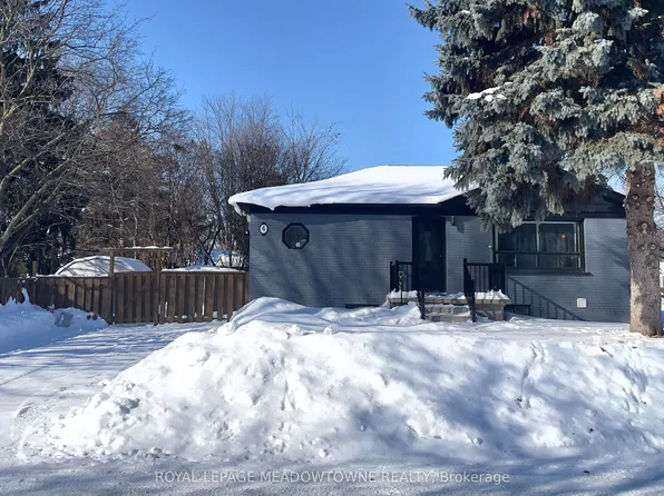 4 Keats Ave, Halton Hills, ON L7G 1T4