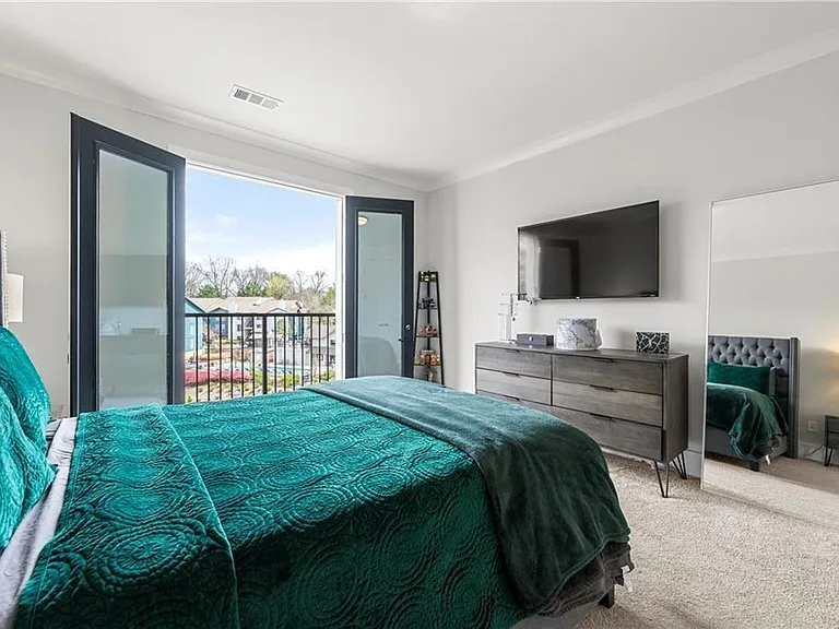 6890 Peachtree Dunwoody Rd #301 — Photo 18
