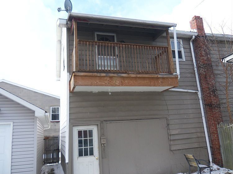 1st image of 2223 Charles St