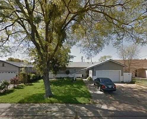 2nd image of 208 Cordova Ln