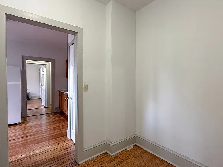 46 Grace St — Photo 7