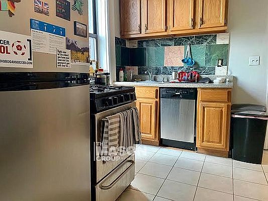 1st image of 339 E 95th St #3R
