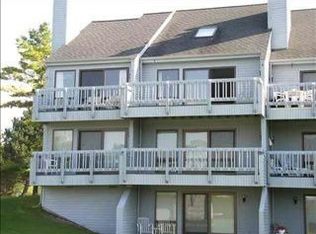1349 Little Traverse Bay Dr APT 16, Petoskey, MI 49770