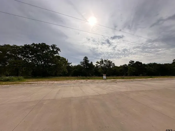 16950 Sawyer Way, Lindale, TX 75771