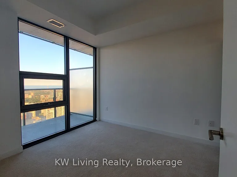11 Wellesley St W #5913 — Photo 3