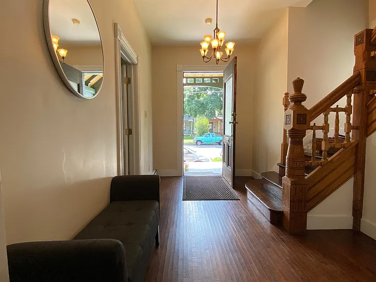 738 W 3rd St — Photo 18